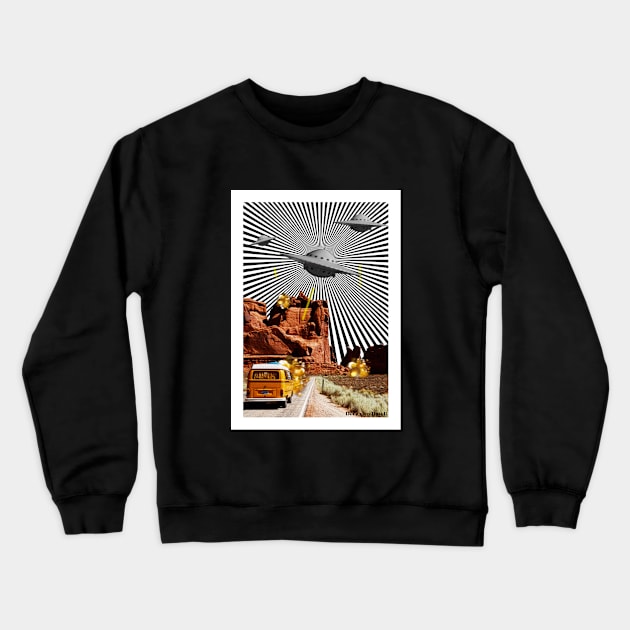 Ufo from outer space Crewneck Sweatshirt by DavoliShop